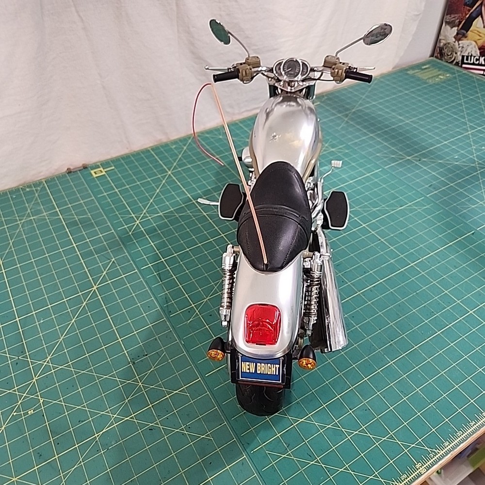 Harley Davidson New Bright Motorcycle R/C Fatboy 9.6V Complete Untested 28''