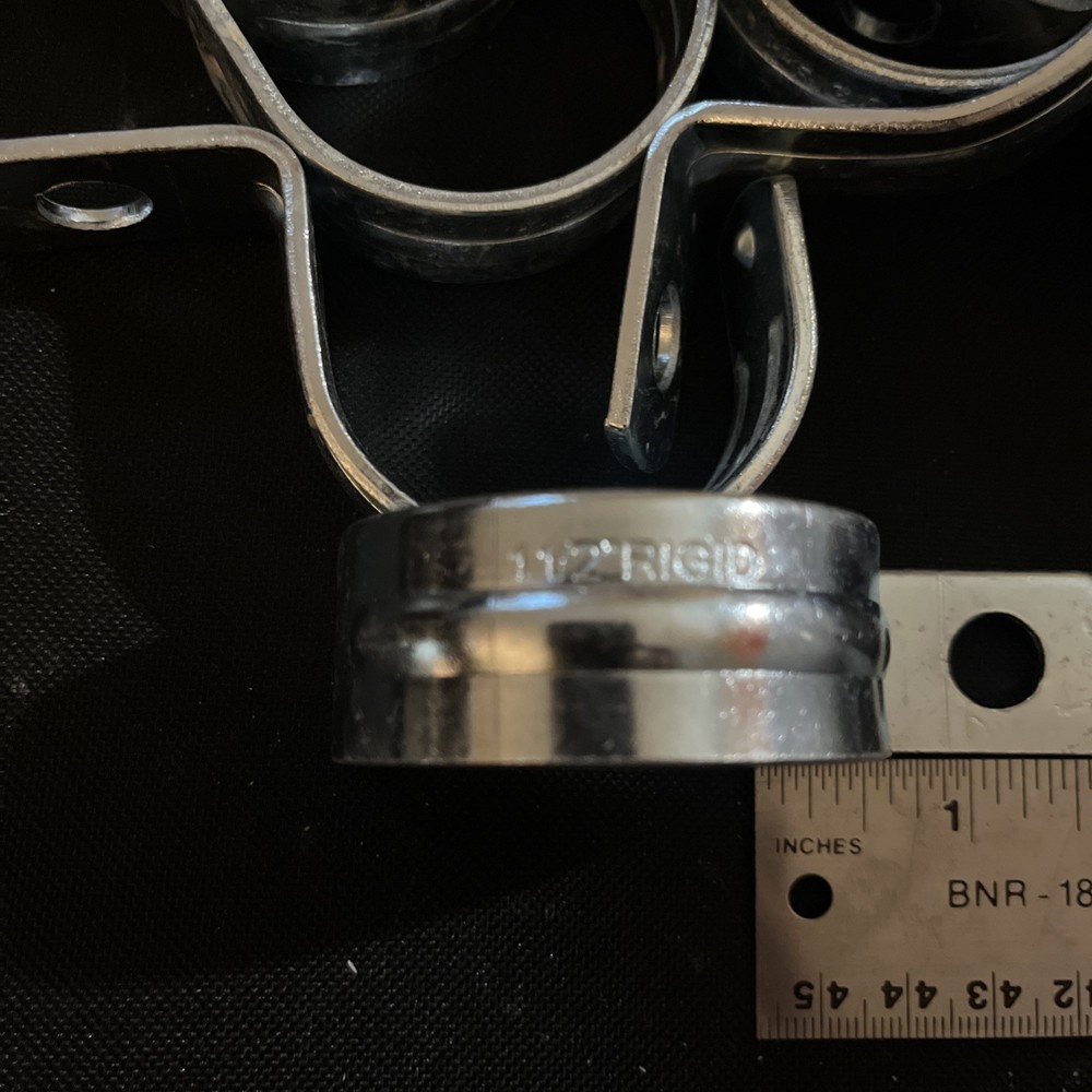 Rigid 1-1/2 Single hole Pipe Strap