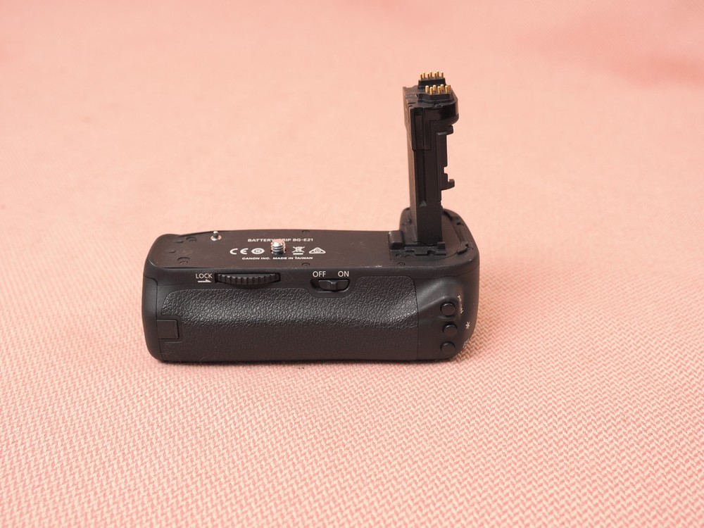 Canon BG-E21 Battery Grip for EOS 6D Mark II