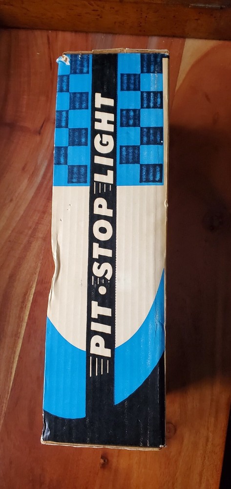 PIT STOP Drop Light / Hang light 25ft cord / works with 12v source