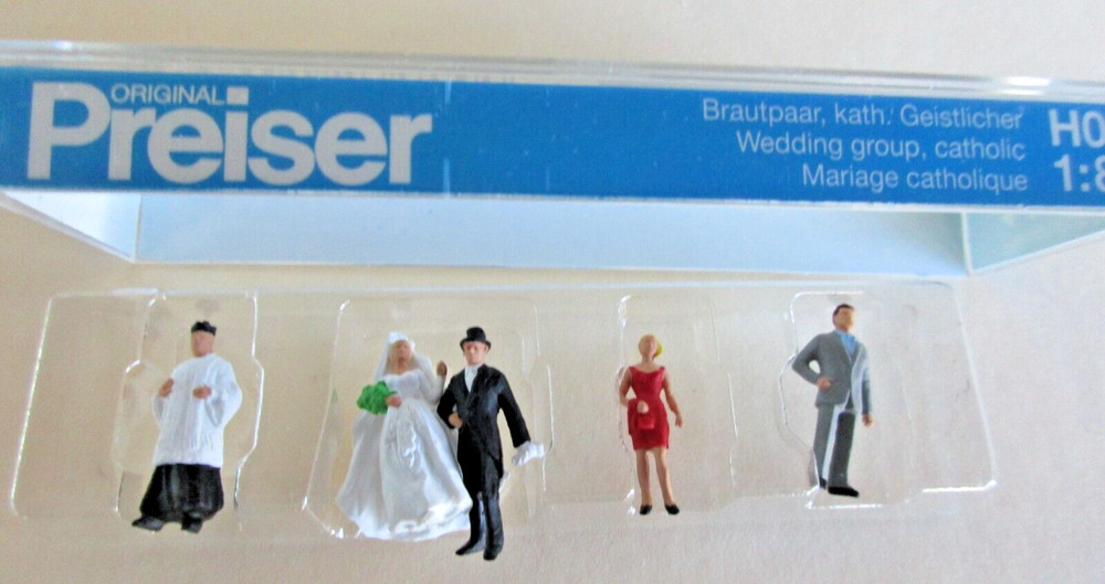 Preiser- Catholic Wedding Group #14058  (NIB)