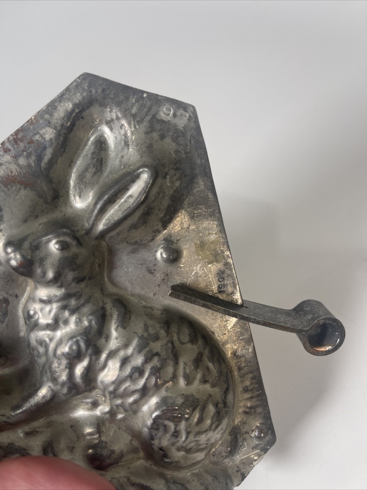 VTG Metal Rabbit Candy Chocolate Mold