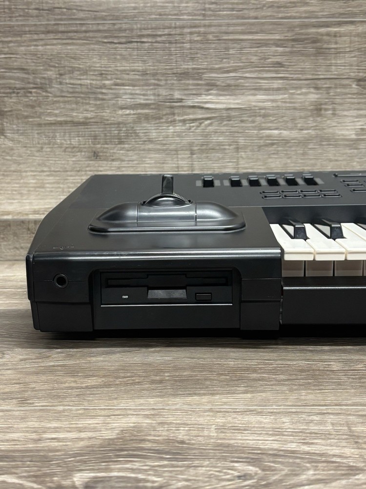 Korg i3 Synthesizer Music Keyboard Workstation