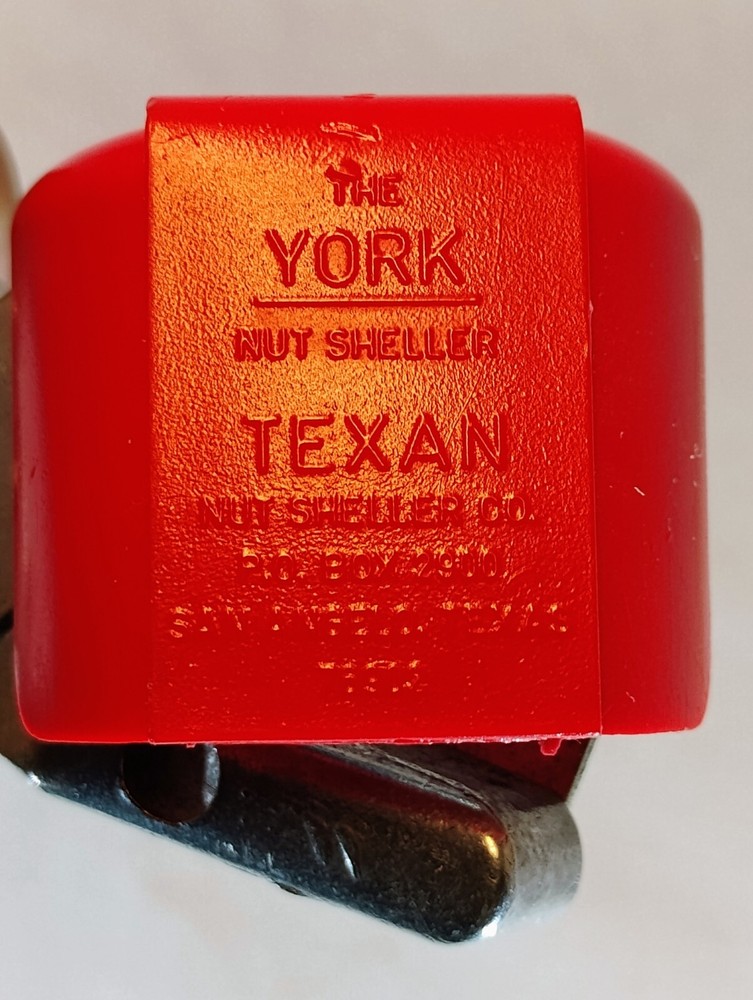 Vintage THE TEXAN YORK NUT SHELLER NUT CRACKER