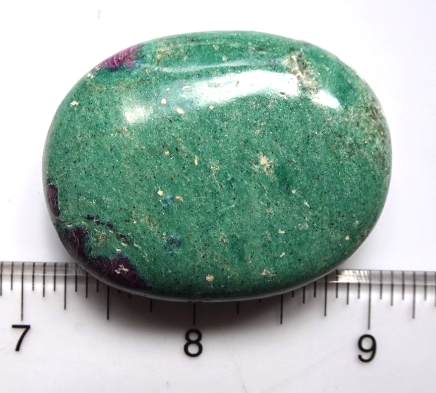 Ruby Fuchsite Palmstone - India sc1012
