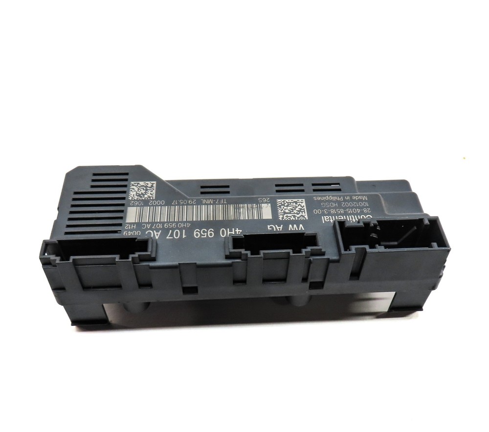 2018 AUDI A8L (D4 4H) REAR TRUNK HATCH LID CONTROL MODULE