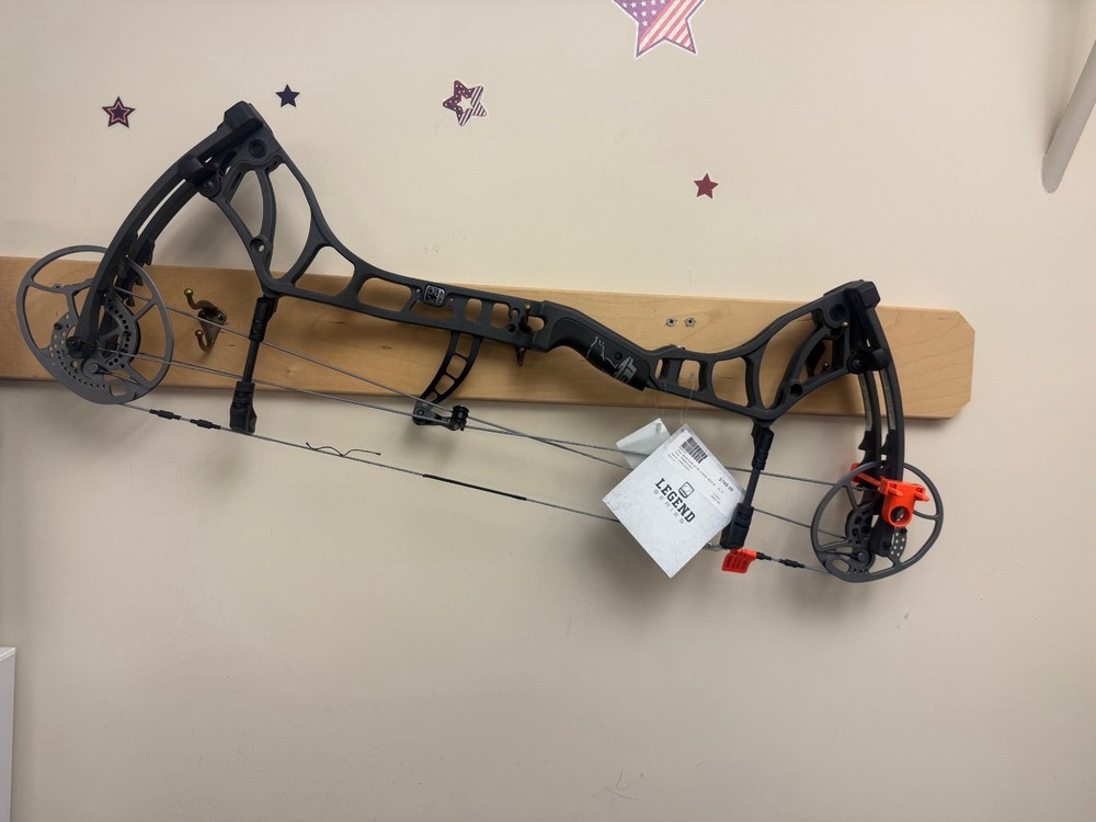 BEAR KUMA 30 70# LH IRON