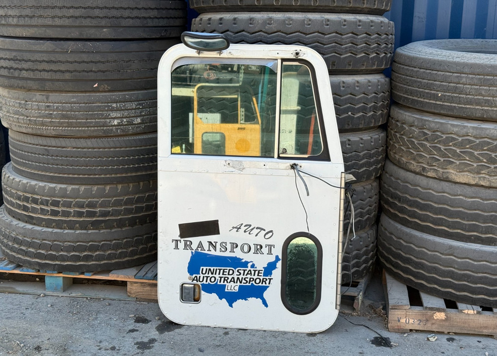 Peterbilt 379 Passenger Door Assembly
