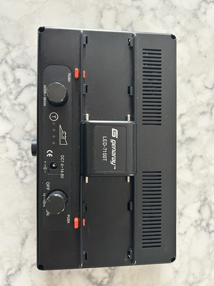 Genaray LED-7100T 312 LED Variable-Color On-Camera Light - Very Good Condition