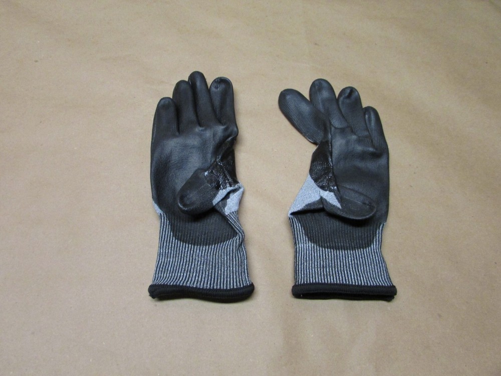 Milwaukee 48-73-8730 Cut Level 3 Gloves Size S 12-Pack Polyurethane