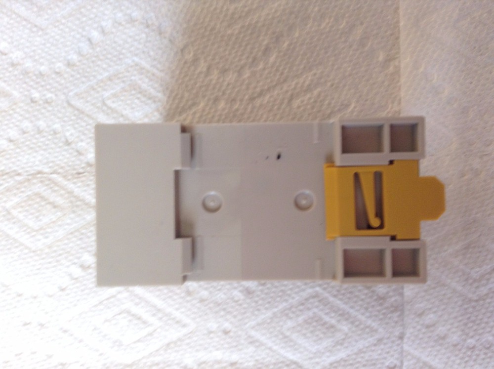 Omron S82K-00712 Power Supply