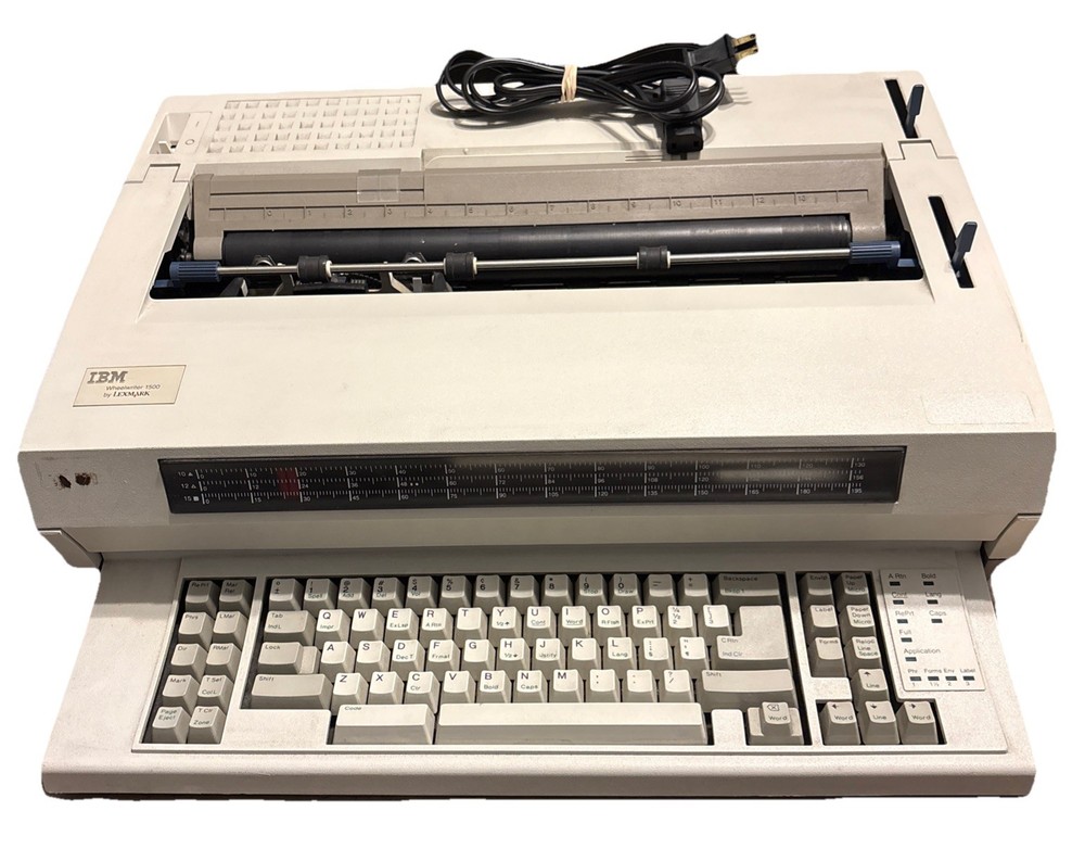 IBM Wheelwriter 1500 ELECTRIC TYPEWRITER by Lexmark    WORKS GREAT
