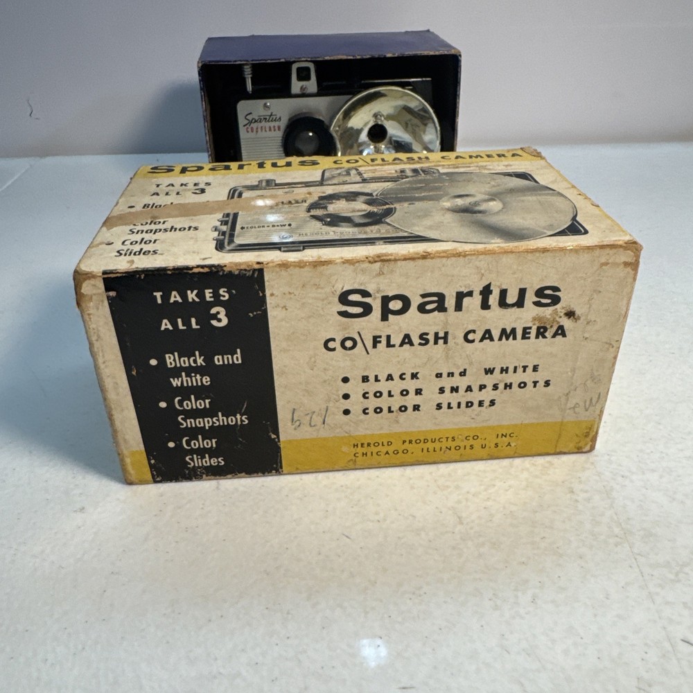 Vintage Spartus Co/Flash Camera With Original Box