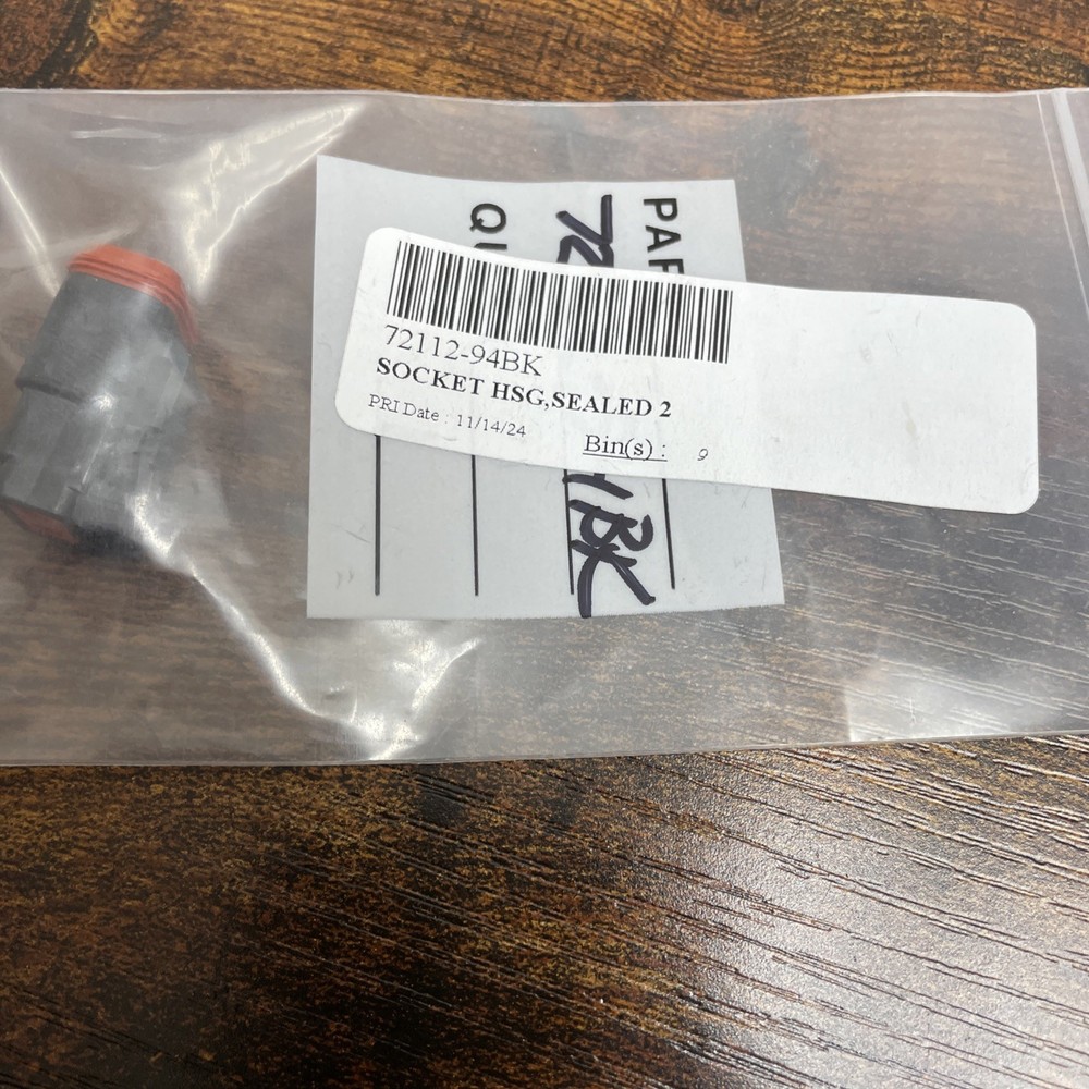 Harley Davidson 72112-94BK 2018-2025 Socket OEM NOS
