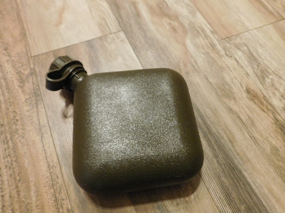 US MILITARY 2 QUART OD GREEN CANTEEN