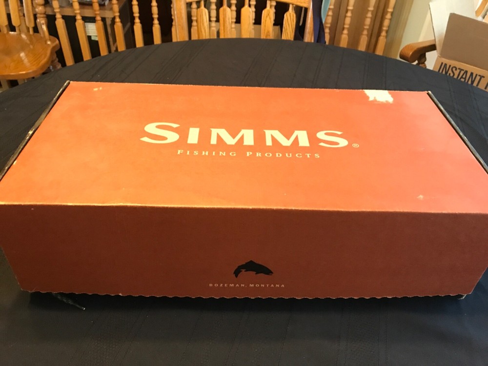 SIMMS lightweight wading boot size 8/new with box/Aquastealth