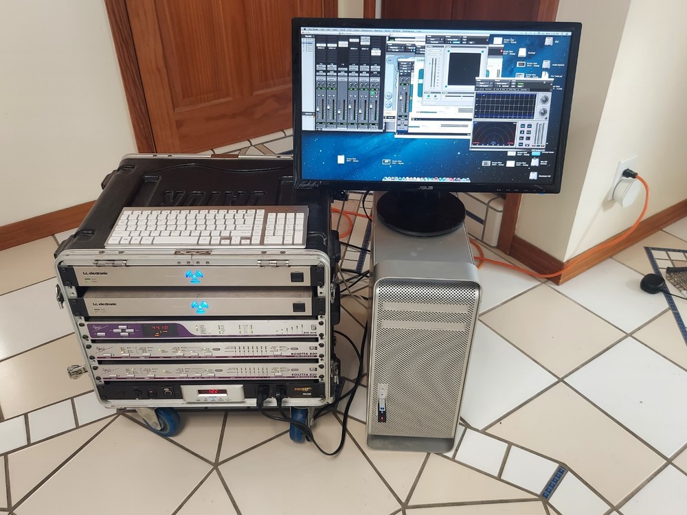 Protools 10, Apogee 192 AD & Big Ben Clock, TC Electronic Powercore 4, Mac