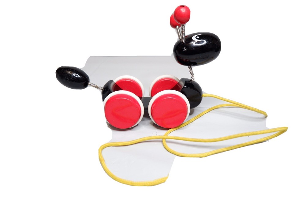 Brio Vintage Pull Toy Dog - FUN!