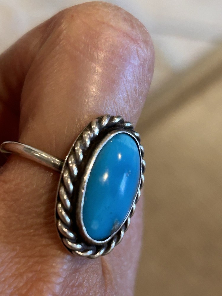 Vintage sterling silver Fetty turquoise ring