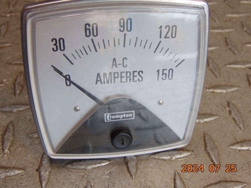 CROMPTON 016-02AA-LSPZ 0-150 A-C AMPERES PANEL METER
