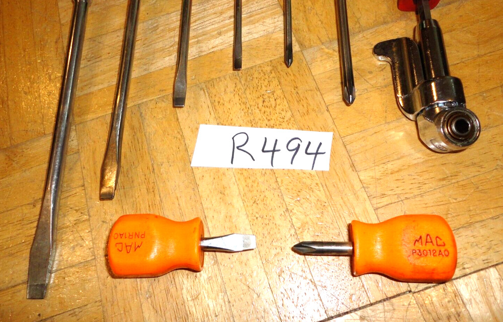 MAC TOOLS 9 PIECE MULTI COLOR HANDLE HARD HANDLE MIXED SCREWDRIVER SET