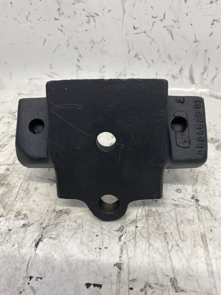 2011 International Maxxforce 13 Engine Mount 3824525C1 (548-12710)