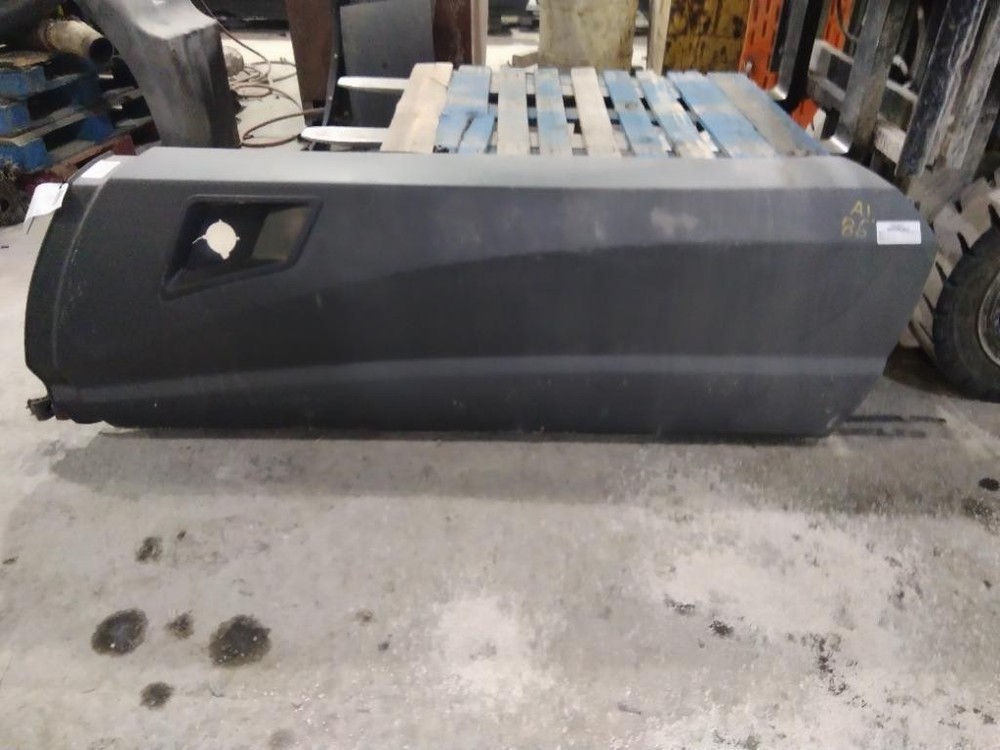 For 2020 KENWORTH T680 SIDE FAIRING Left , MN