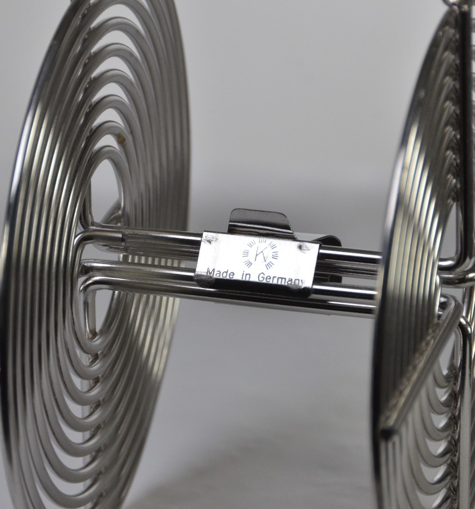 One Kindermann 220 Roll Film oversize processing reel