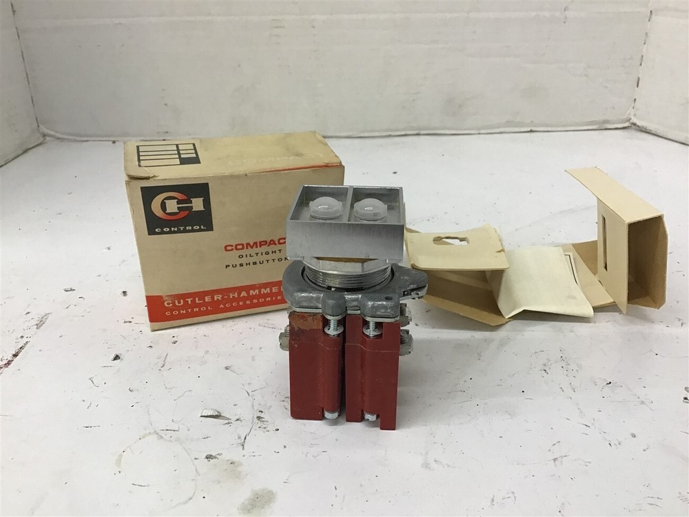 Cutler Hammer E30CA Oil Tight Push Button