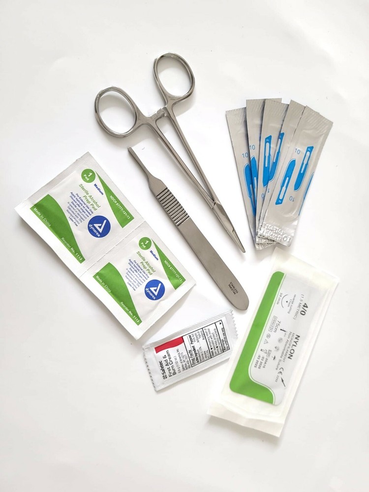 Basic Surgical Suture Kit, First Aid Set, Emergency Kit, Trauma Survival Pack