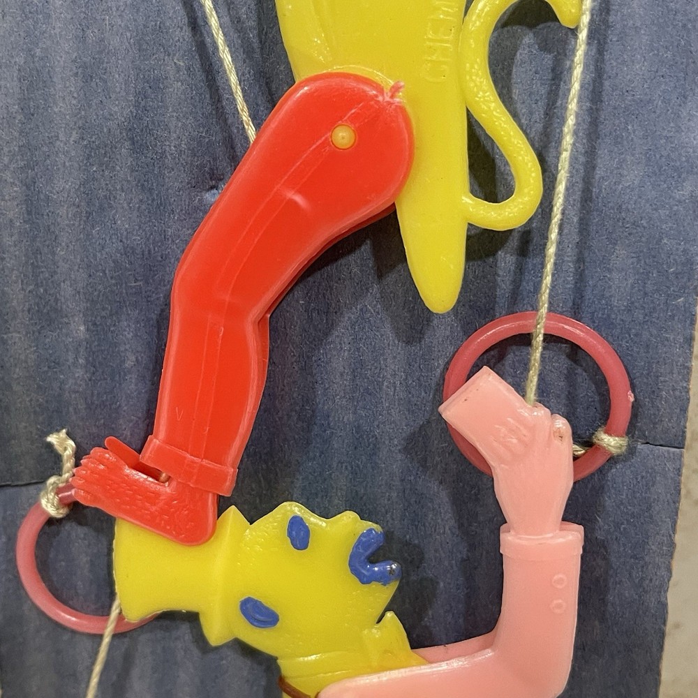 Vintage Chemtoy Plastic Climbing Monkey Race Pull String Novelty Toy READ