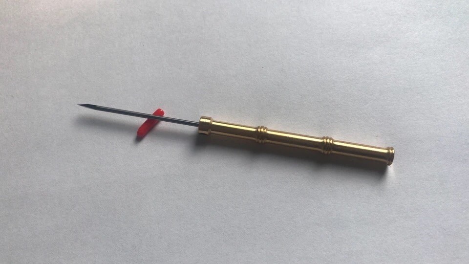 Brand New Three Edge Needles Banboo Style Handle Reusable, Very Sharp