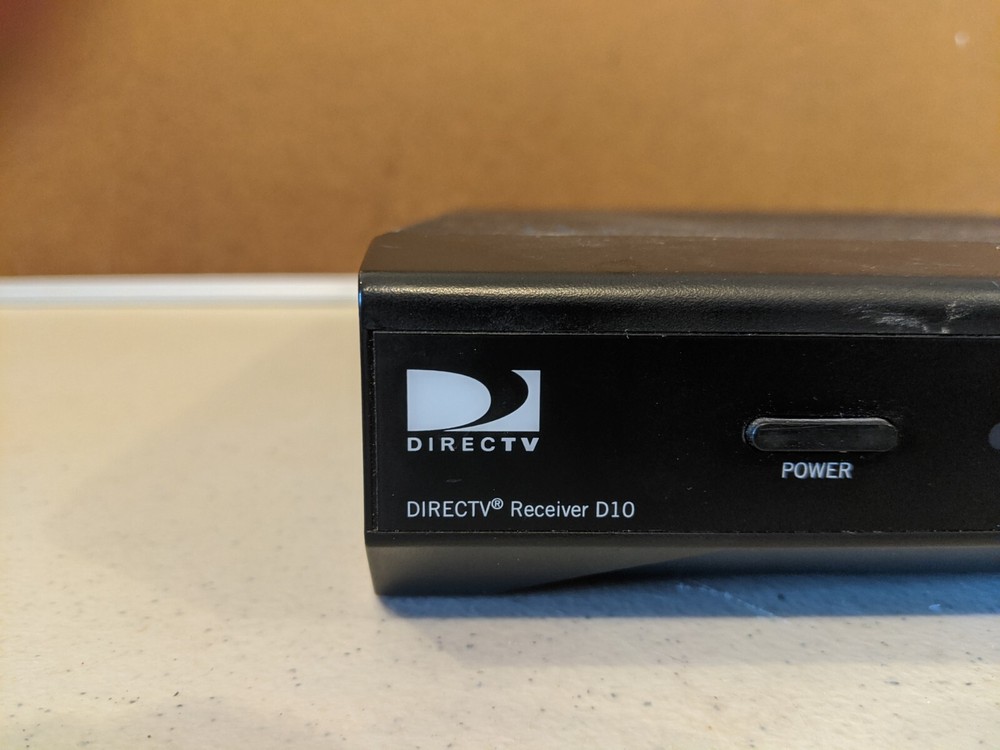 D10-100 DirecTV Satellite Receiver