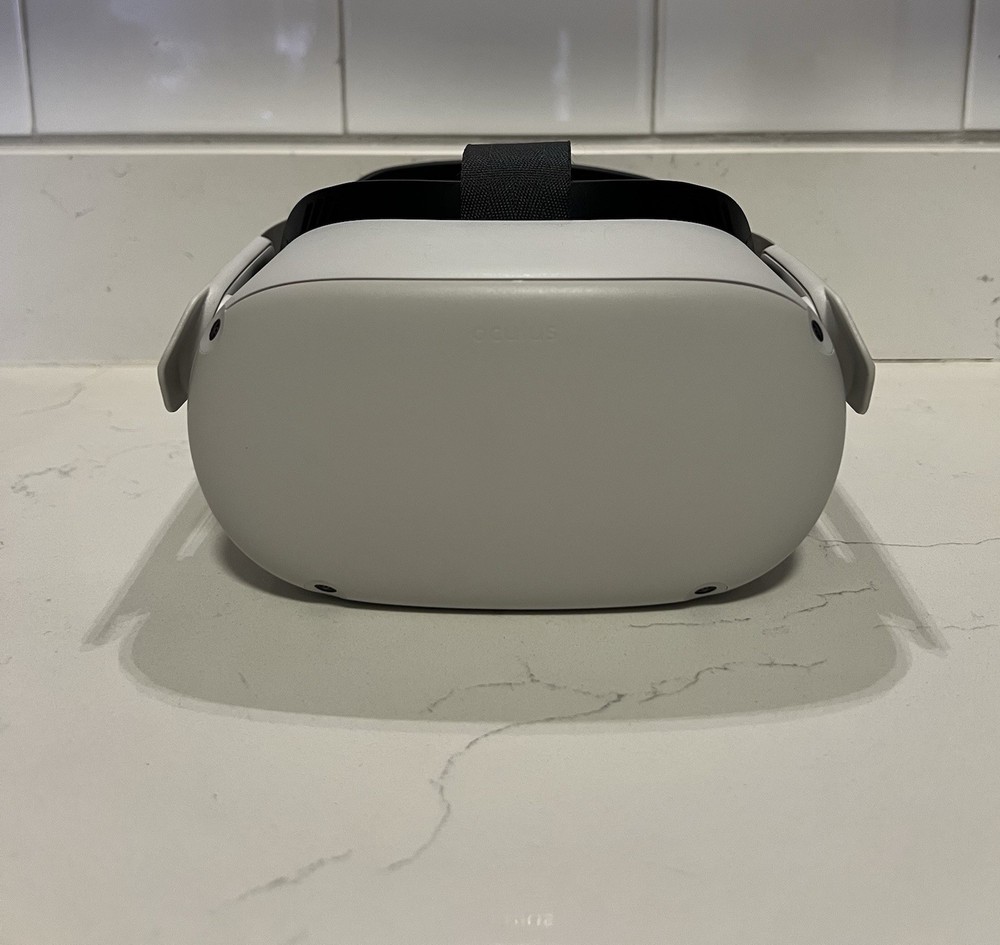 Meta Oculus Quest 2 - 64GB VR Headset + Elite Headstrap