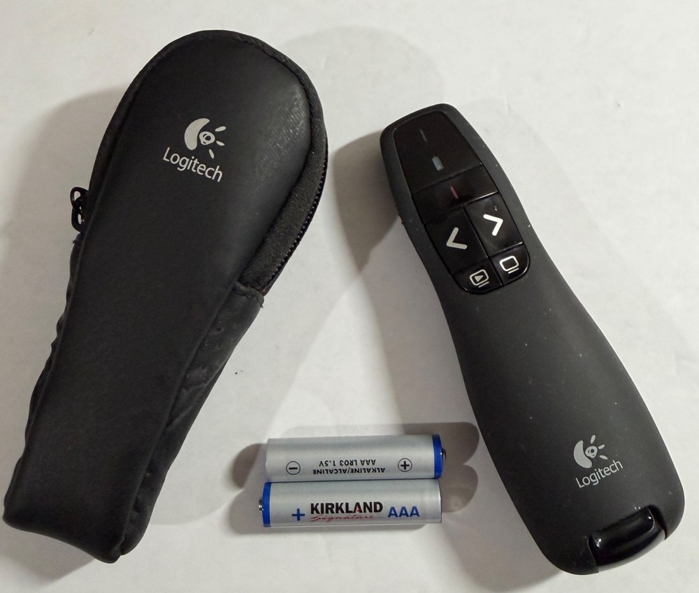 Logitech R400 Wireless Presenter Presentation Remote & Laser Pointer + Batteries
