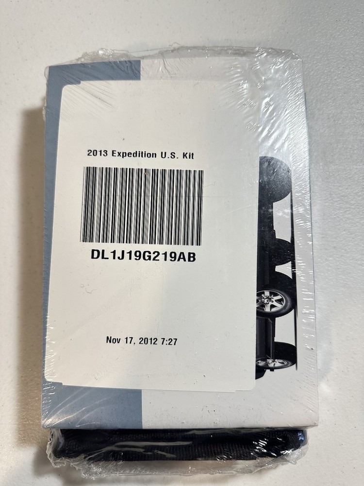 2013 Ford Expedition Owner's Manual Set With Case
