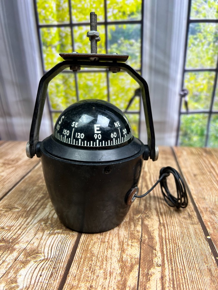 Vintage Airguide Chicago Nautical boat compass