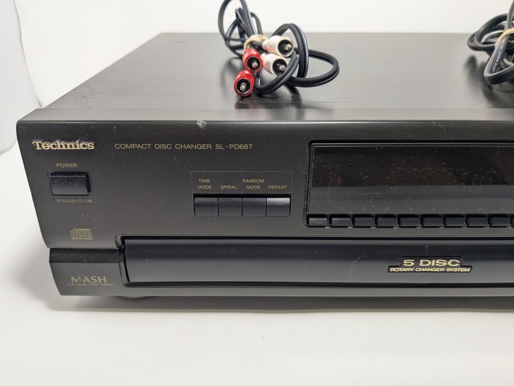 Technics SL-PD687 Compact Disc Changer - 5 Disc - Black - Tested W/Cables