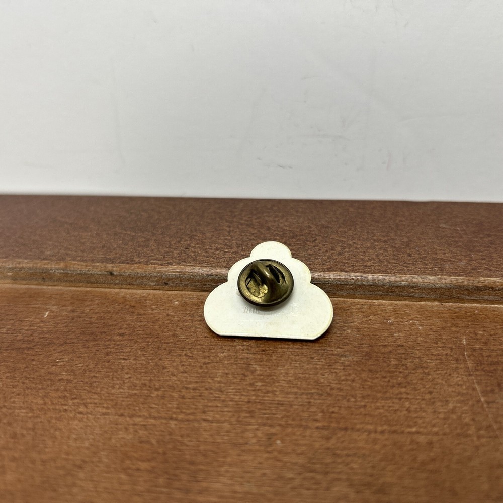 Vintage Club Beer Biere Plastic Pin Button