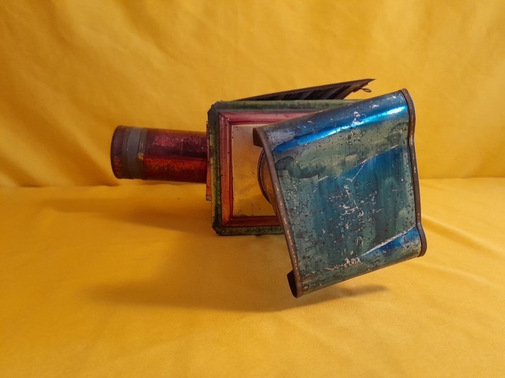 1885 RARE ANTIQUE MAGIC LANTERN PROJECTOR MEDAILLON LAPIERRE POLYCHROME 14”