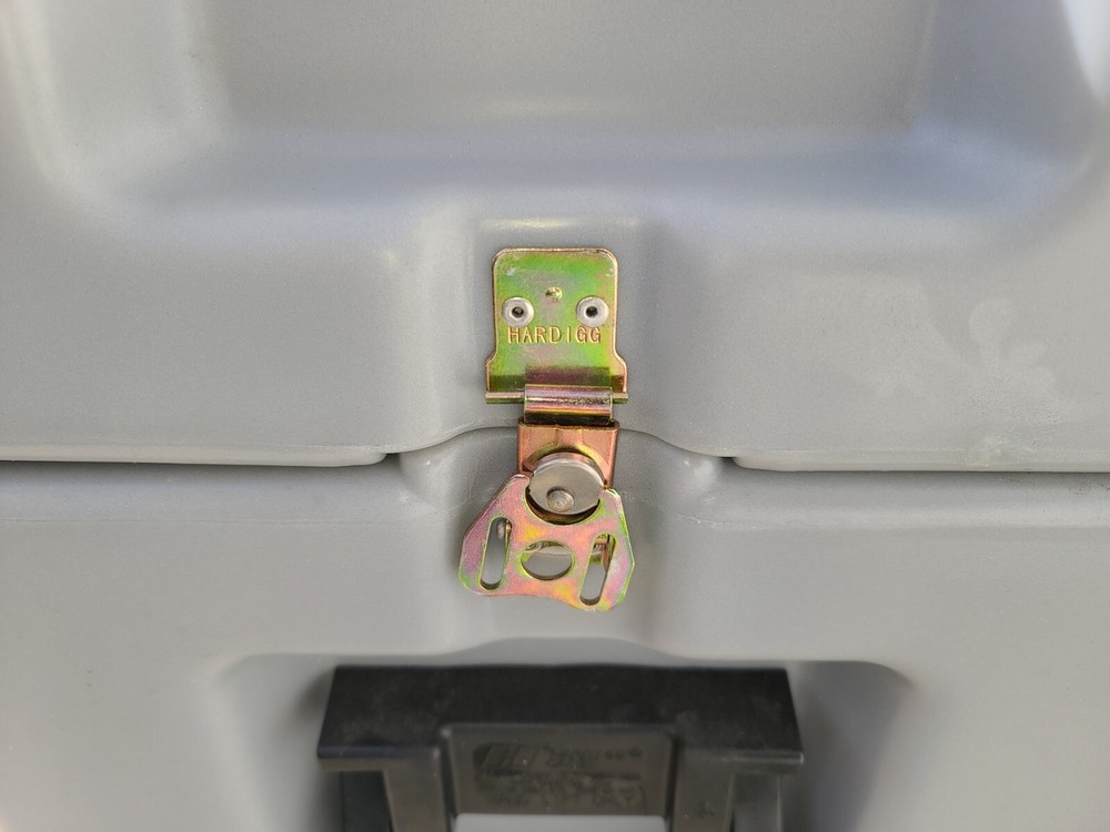 29x27x20 Hardigg Case Gray