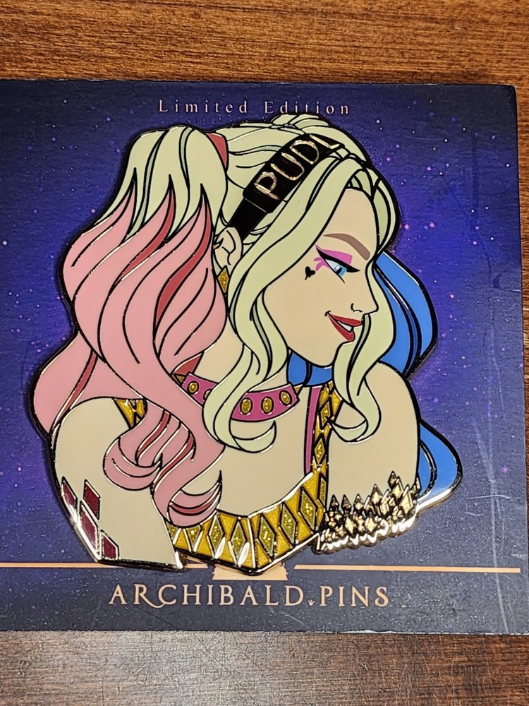 MadeByNuwa Harley Quinn DC Comics Enamel Pin