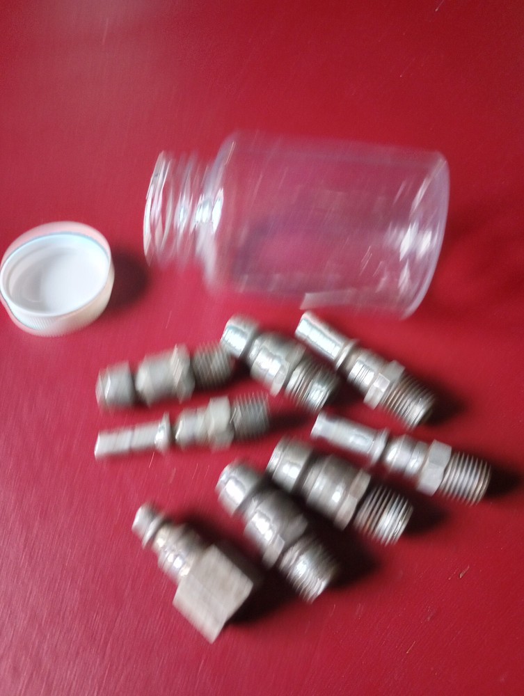 Eight Air Tool Quick Connectors