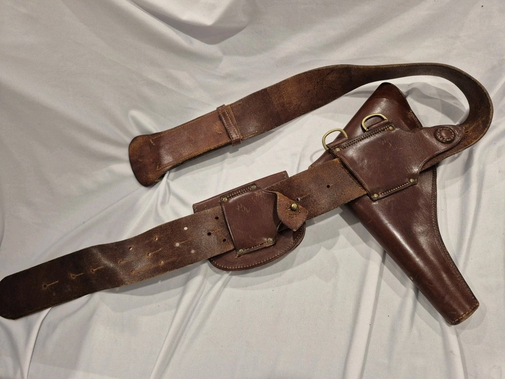 RCMP Sam Browne belt set - Leather, Original Canadian