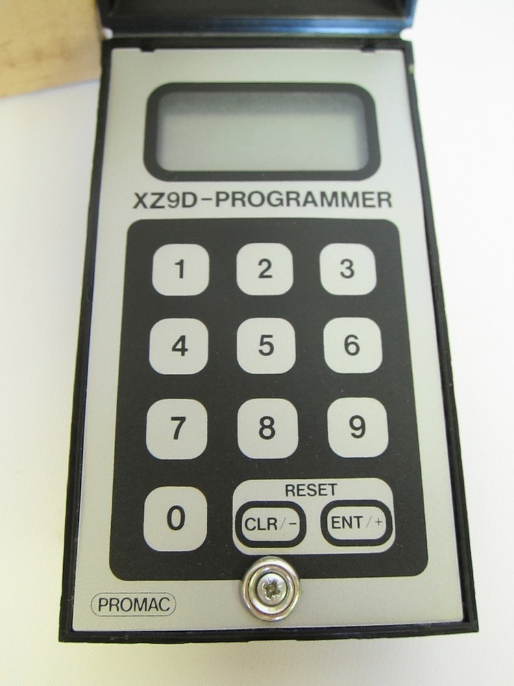 Promac XZ9D Programmer 5 VDC 3mA (EXCELLENT CONDITION) 