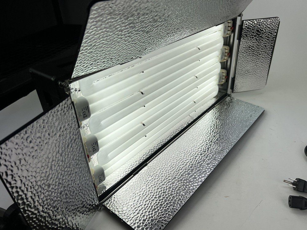 Dayflo-Pro DFM-1500 Fluorescent Studio Photography Light Continuous Barn - HTF