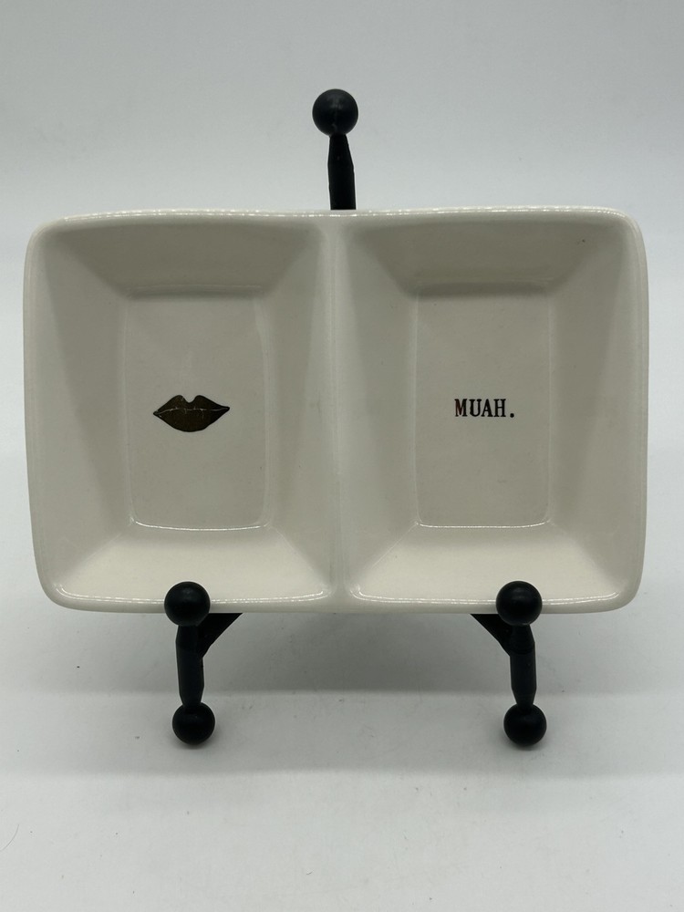 Rae Dunn MUAH & LIPS Divided Dish