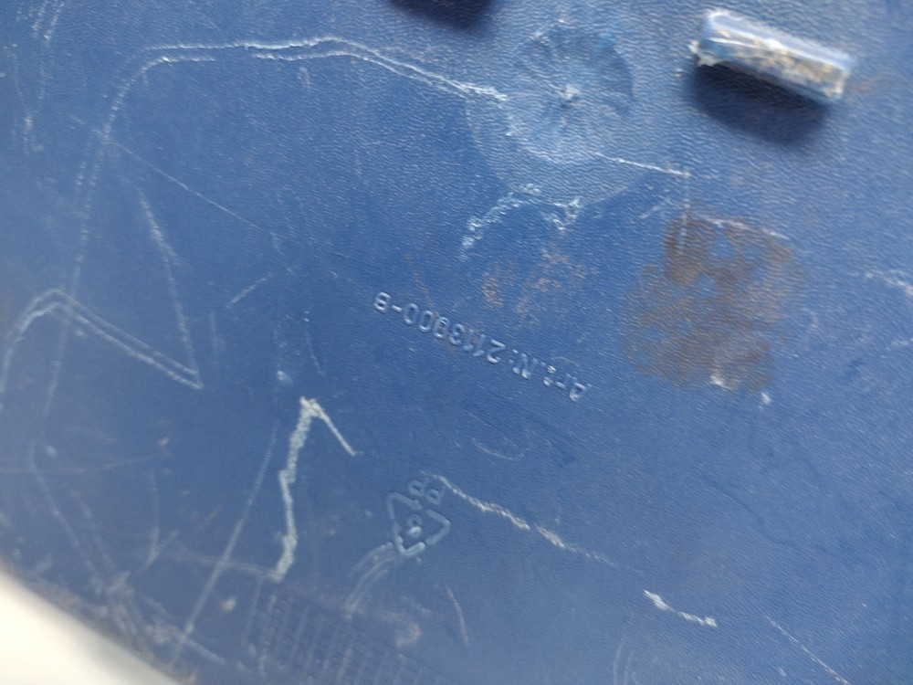 VTG ZAG Plastic tool Box