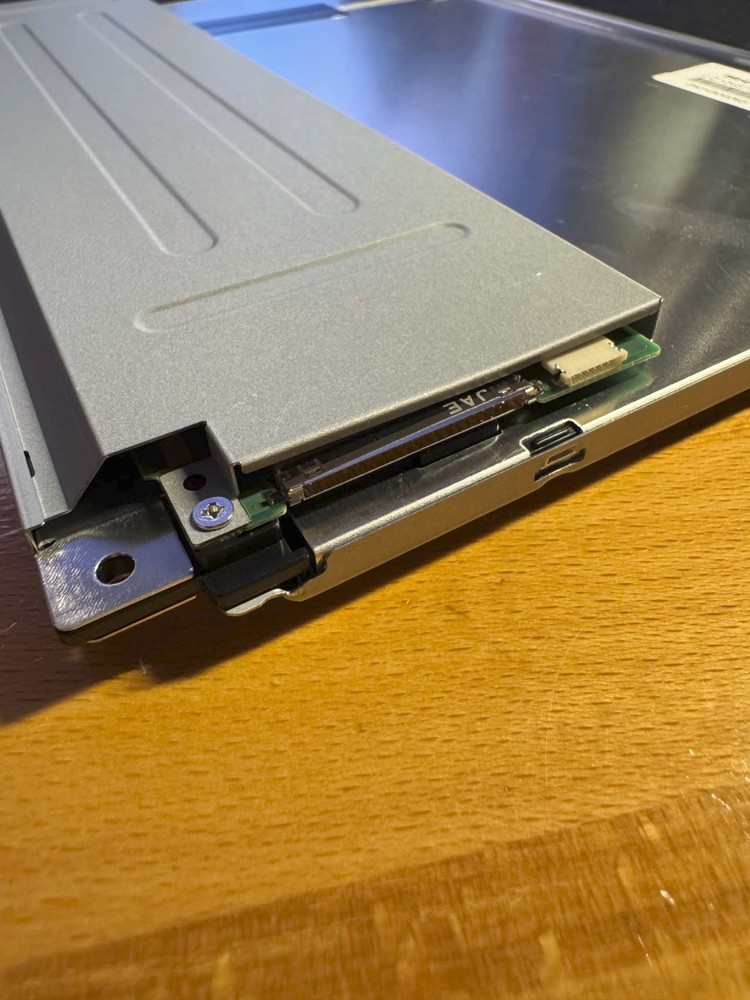SHARP LCD DISPLAY LQ104S1LG81