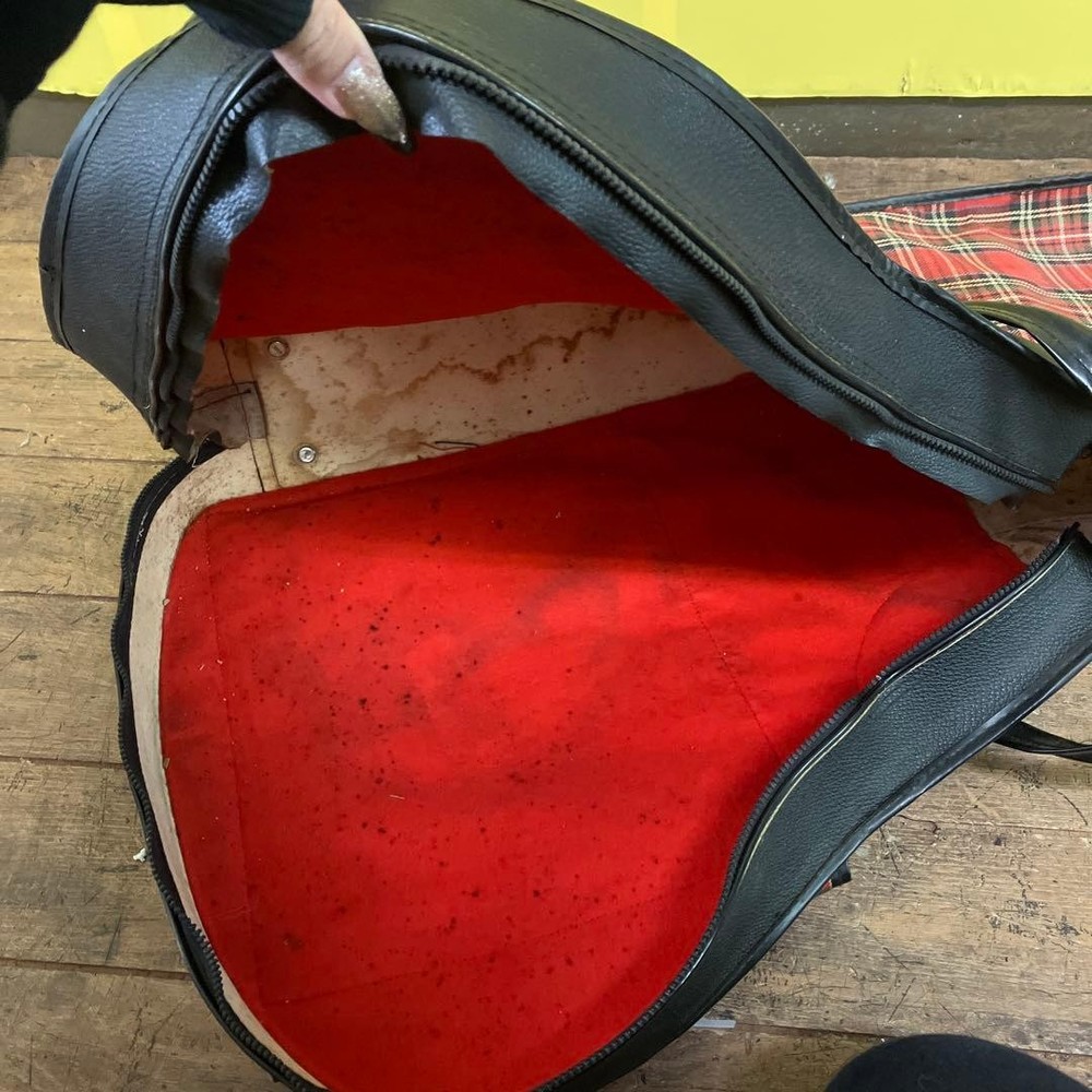 Yamaha G-A Vintage Classical Guitar With Soft Cases